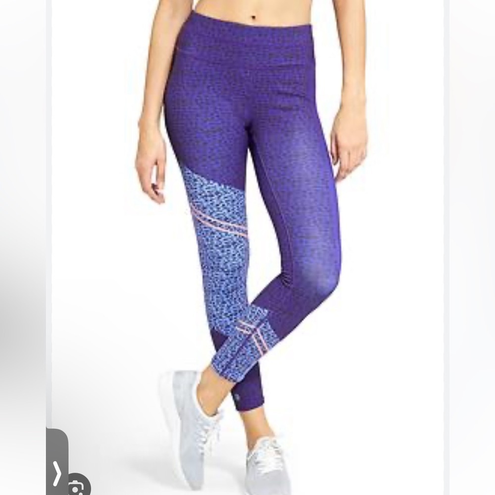 Athleta Asym High Rise Camo Sonar 7/8  Leggings